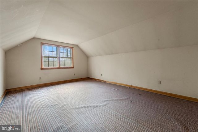 186 PINE CONE DR, Cross Junction, VA 22625