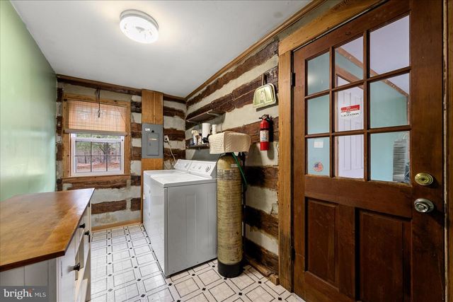 186 PINE CONE DR, Cross Junction, VA 22625