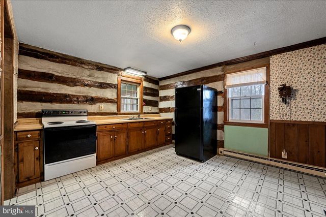 186 PINE CONE DR, Cross Junction, VA 22625