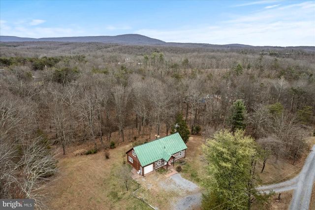 186 PINE CONE DR, Cross Junction, VA 22625