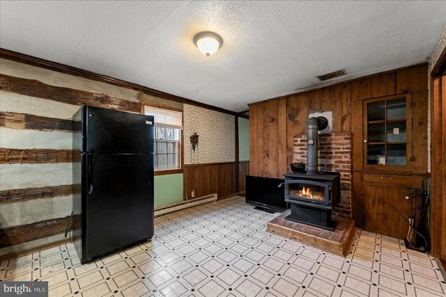 186 PINE CONE DR, Cross Junction, VA 22625