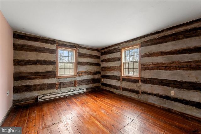 186 PINE CONE DR, Cross Junction, VA 22625