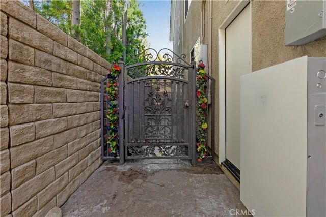 22019 Gold Canyon Drive, Saugus, CA 91390