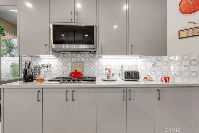 22019 Gold Canyon Drive, Saugus, CA 91390