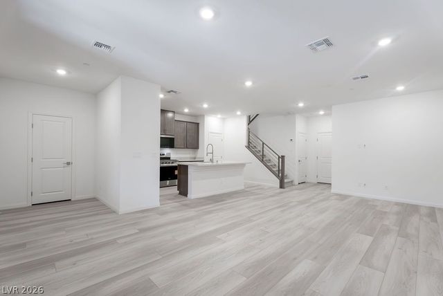 91 Cinder Cone Lane, Las Vegas, NV 89138