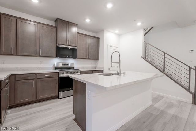 91 Cinder Cone Lane, Las Vegas, NV 89138