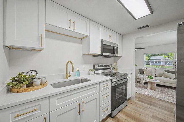 4970 43RD AVENUE N, St Petersburg, FL 33709
