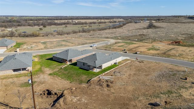 913 E 3RD Street, Coleman, TX 76834