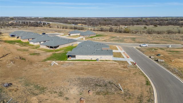 913 E 3RD Street, Coleman, TX 76834