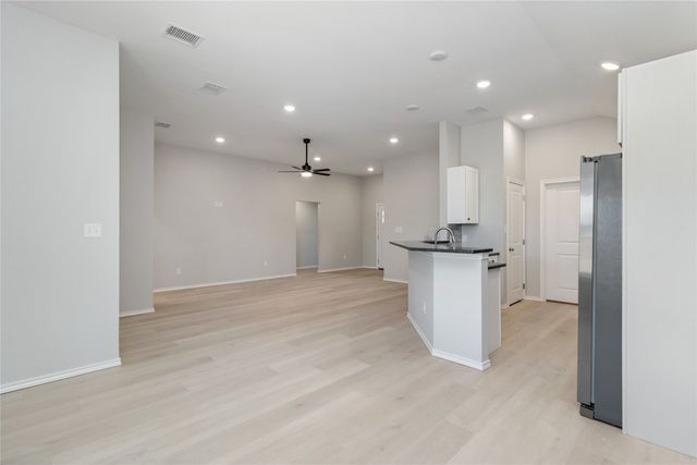 913 E 3RD Street, Coleman, TX 76834