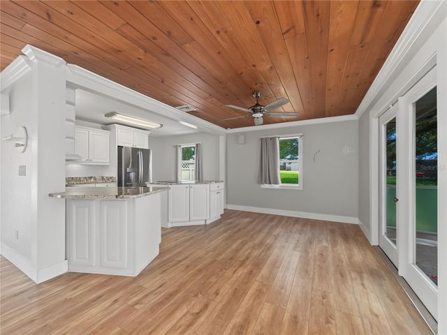 125 LAKE ROY DRIVE, Winter Haven, FL 33884