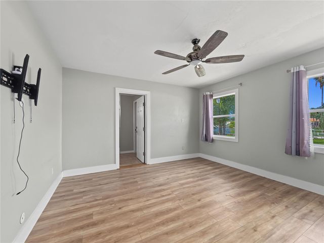 125 LAKE ROY DRIVE, Winter Haven, FL 33884