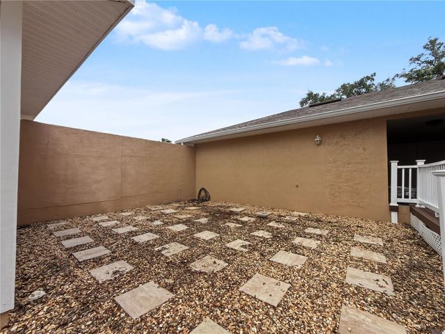 125 LAKE ROY DRIVE, Winter Haven, FL 33884