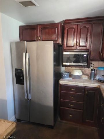 3600 Mountain 12 F, San Bernardino, CA 92404