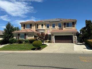 2691 Camero Dr, Lincoln, CA 95648