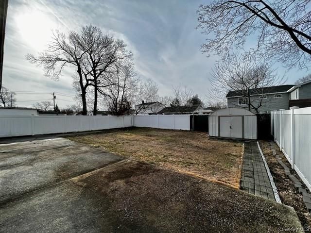 180 Elmwood Street, Valley Stream, NY 11581
