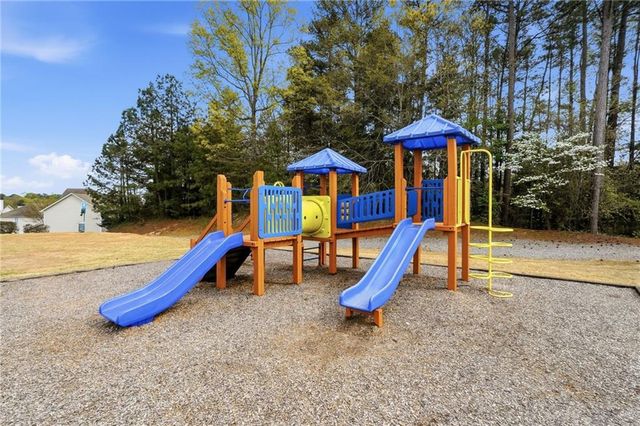 222 Fox Creek Boulevard, Woodstock, GA 30188