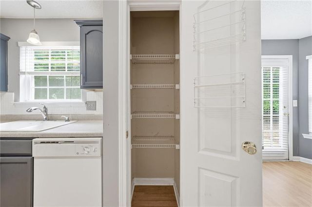 222 Fox Creek Boulevard, Woodstock, GA 30188