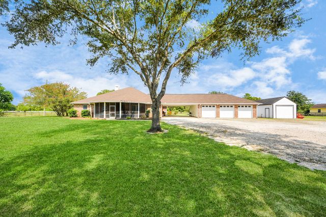 7511 County Road 511, Rosharon, TX 77583