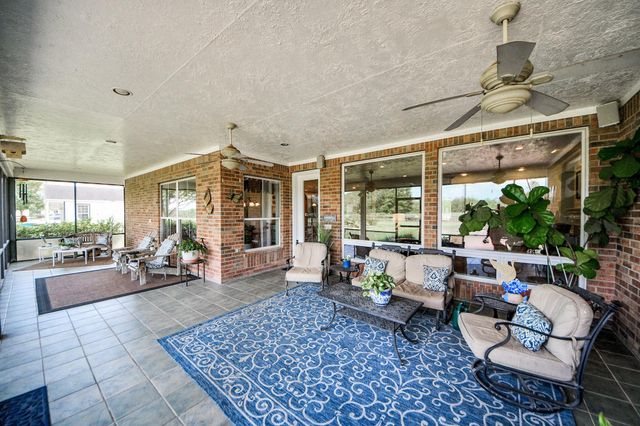 7511 County Road 511, Rosharon, TX 77583