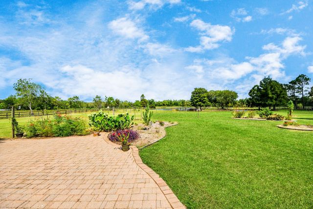 7511 County Road 511, Rosharon, TX 77583