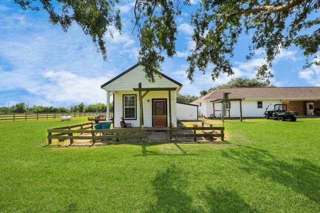 7511 County Road 511, Rosharon, TX 77583