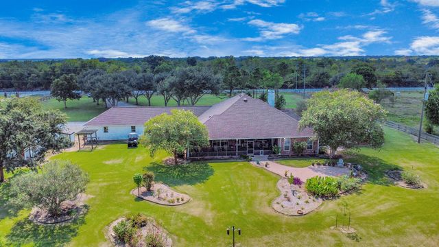 7511 County Road 511, Rosharon, TX 77583
