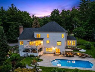 15 Strafford Lane, Bedford, NH 03110