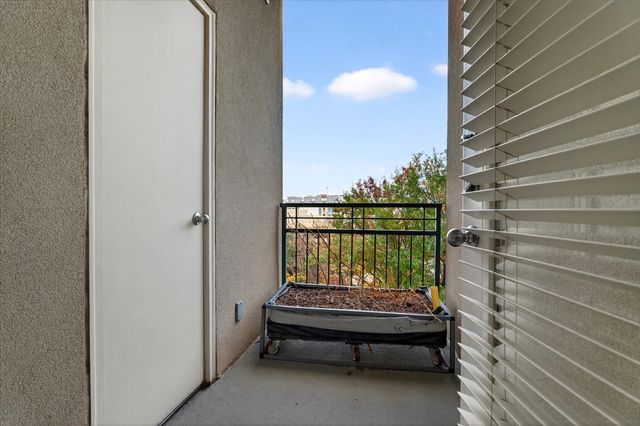 5055 Addison Circle 409, Addison, TX 75001