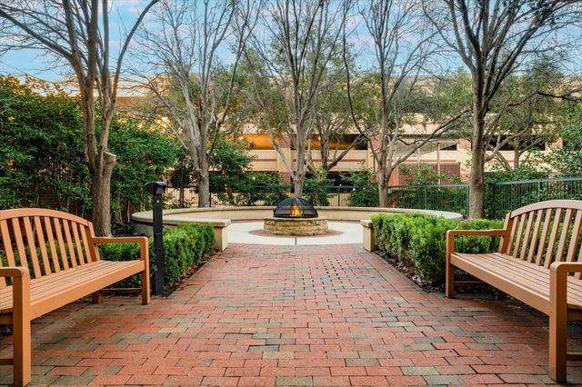 5055 Addison Circle 409, Addison, TX 75001