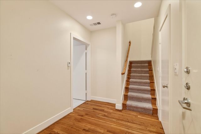 5055 Addison Circle 409, Addison, TX 75001