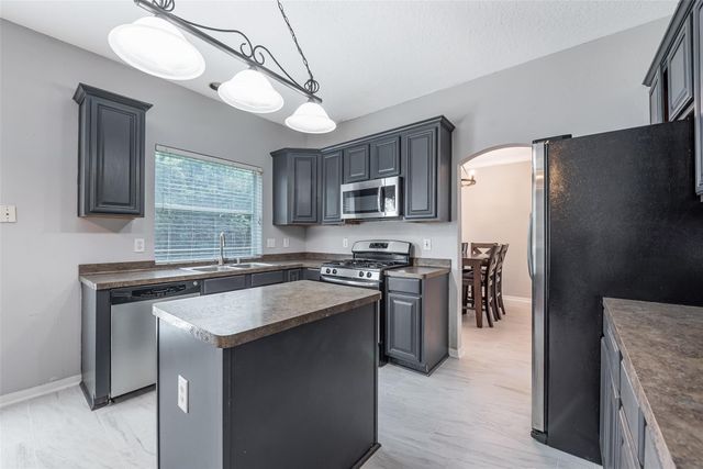 3306 Autumn Forest Drive, Pearland, TX 77584