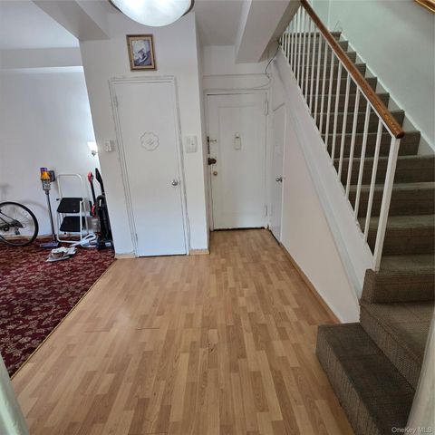99-60 63rd Road 5Z, Rego Park, NY 11374