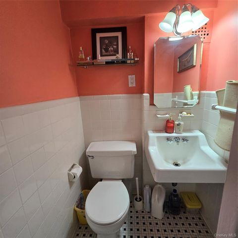 99-60 63rd Road 5Z, Rego Park, NY 11374