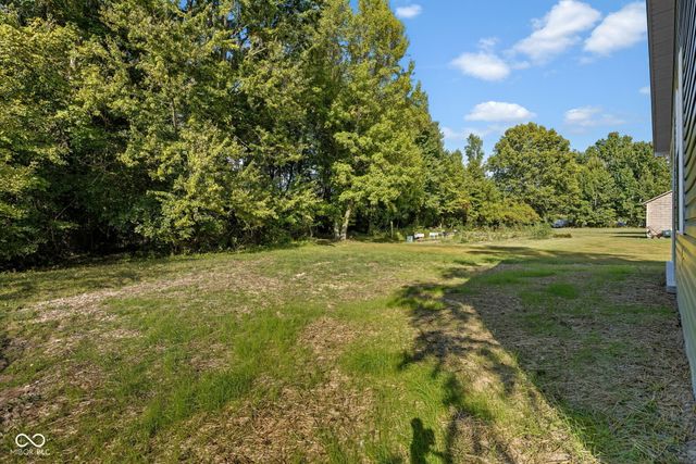 96 Hill Street, Austin, IN 47102