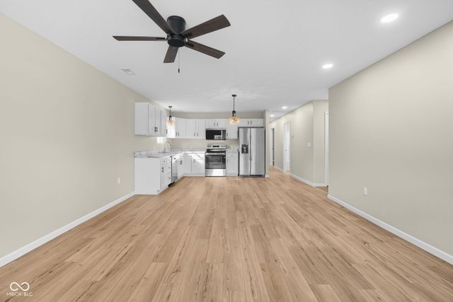 96 Hill Street, Austin, IN 47102