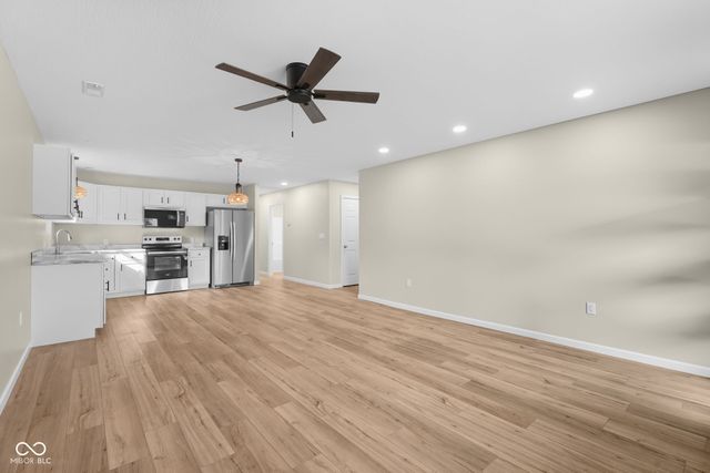 96 Hill Street, Austin, IN 47102