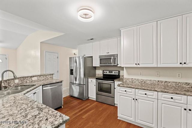 1731 Chadwick Shores Drive, Sneads Ferry, NC 28460