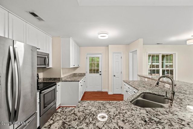 1731 Chadwick Shores Drive, Sneads Ferry, NC 28460