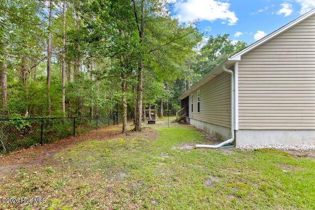 1731 Chadwick Shores Drive, Sneads Ferry, NC 28460