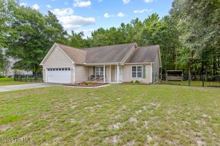 1731 Chadwick Shores Drive, Sneads Ferry, NC 28460