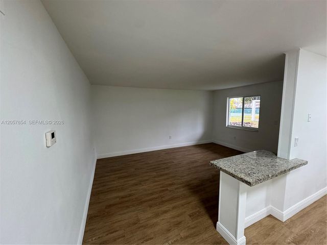 6775 SW 44th Street 23, Miami, FL 33155