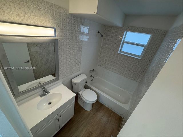 6775 SW 44th Street 23, Miami, FL 33155