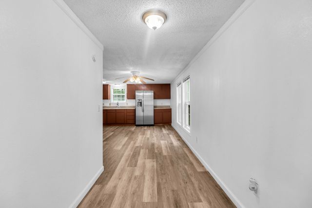 6112 King Robert Ln, Westmoreland, TN 37186