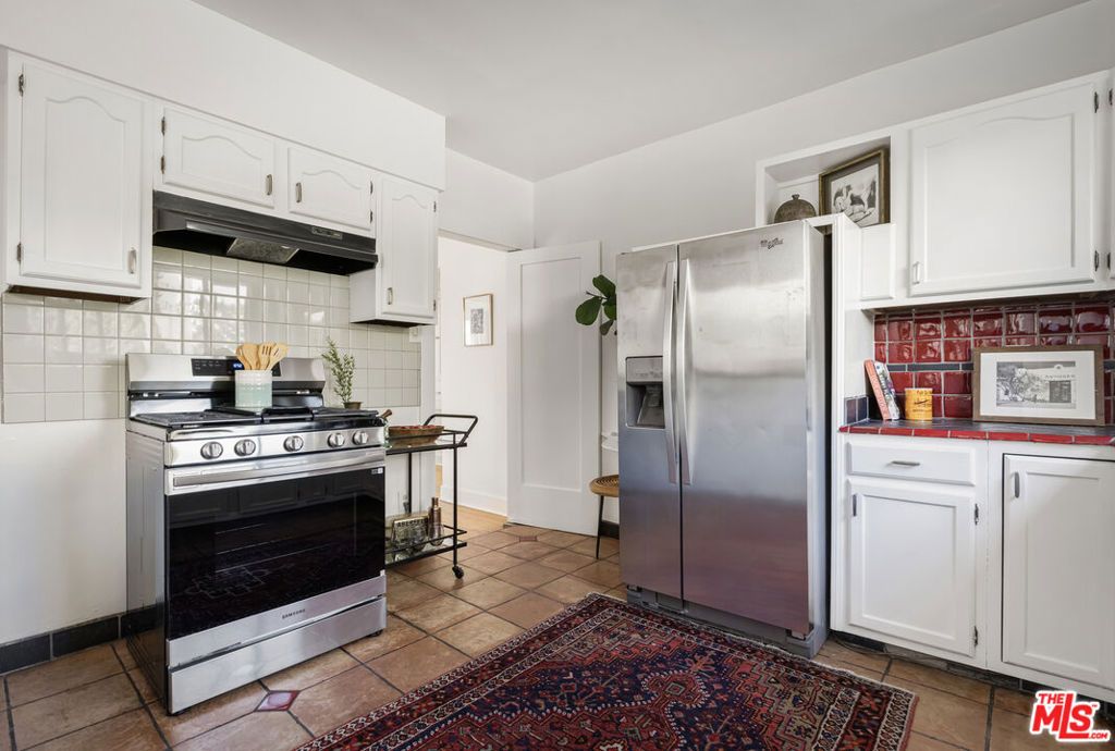 Image 12 of property listing at 3915 Effie Street, Los Angeles, CA 90029