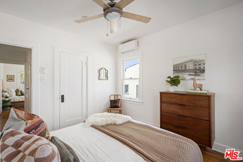 Image 19 of property listing at 3915 Effie Street, Los Angeles, CA 90029