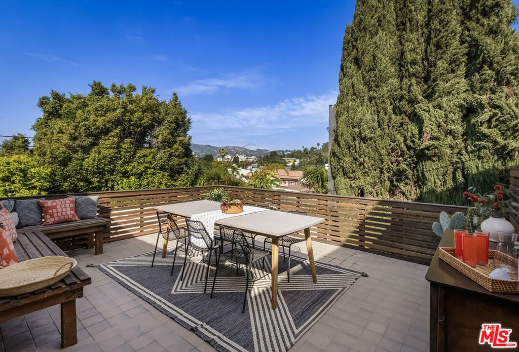 Image 23 of property listing at 3915 Effie Street, Los Angeles, CA 90029