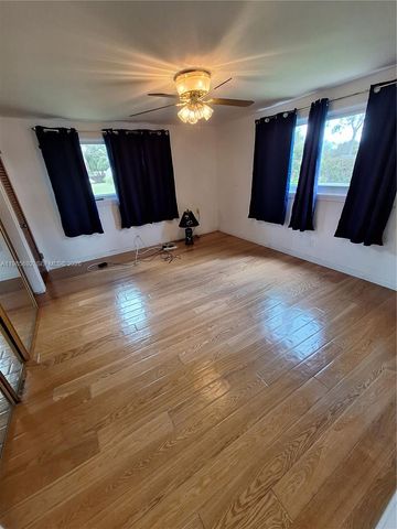 5525 SE Ault Avenue, Stuart, FL 34997
