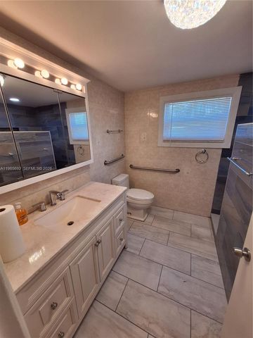 5525 SE Ault Avenue, Stuart, FL 34997