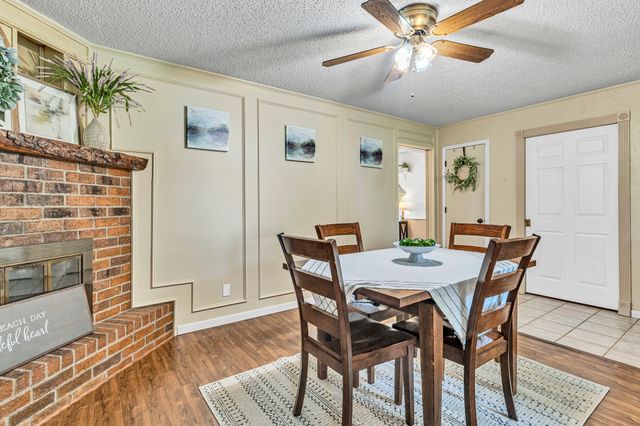 131 Carol Lane, Pecan Hill, TX 75154